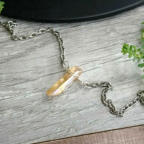 Dainty Aura Quartz Crystal Anklet Bracelet, Adjustable Gemstone Jewelry - Picture 3 of 3